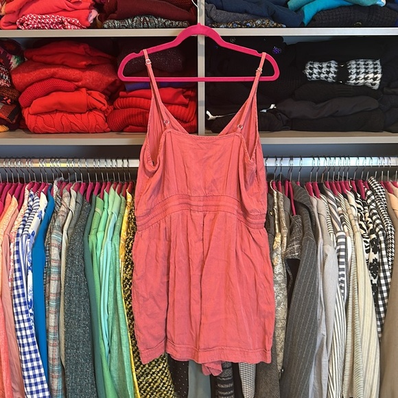 Forever 21 pink adjustable strap elastic waistband v neck romper size 0X - Picture 3 of 3